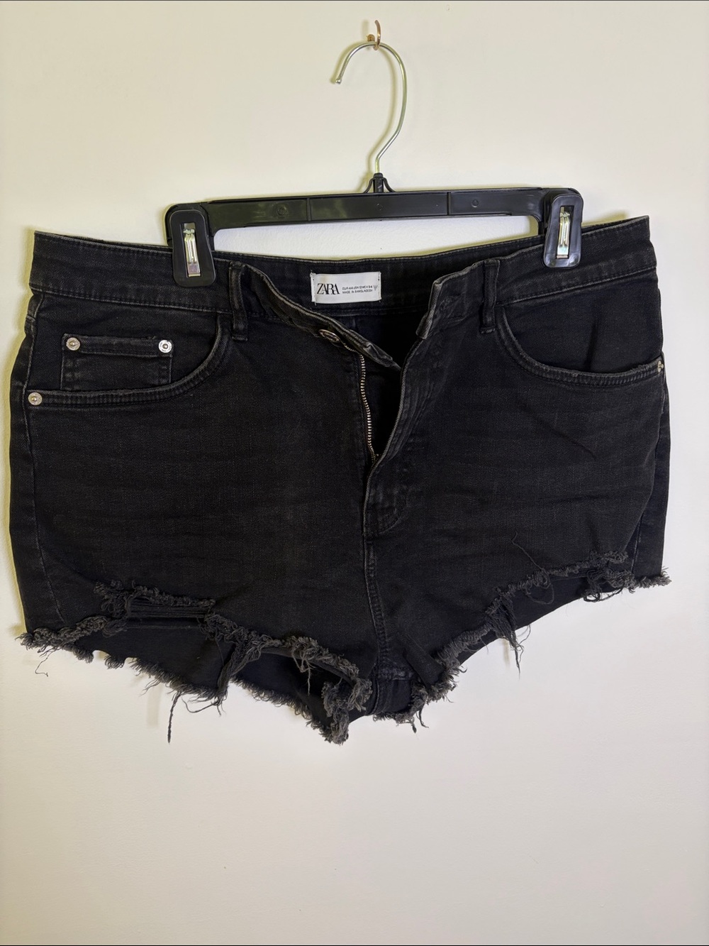 Zara Black Distressed Frayed-Hem Denim Shorts